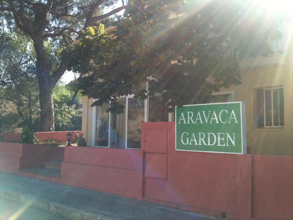 C&H Aravaca Garden - image 2