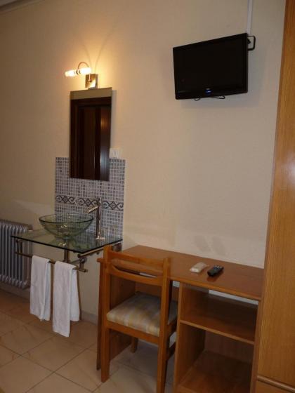 Hostal Fernandez - image 22