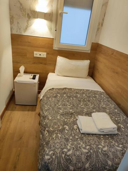 Hostal Esparteros - image 26