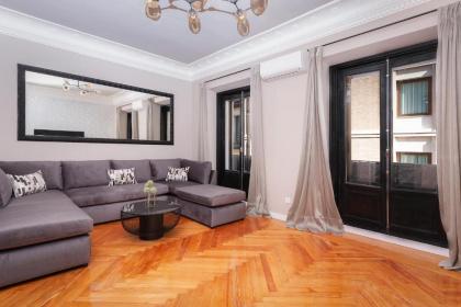 Gran via Excellent by Presidence Rentals - image 1