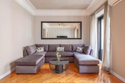 Gran via Excellent by Presidence Rentals - image 9