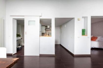 Apartment with one bedroom in Madrid with WiFi - image 13