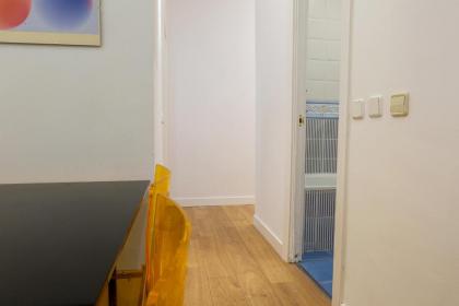 Lovely 1Bed in heart of Madrid - 2 min from tube - image 14