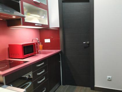 Apartamentos Deluxe Barajas - image 21