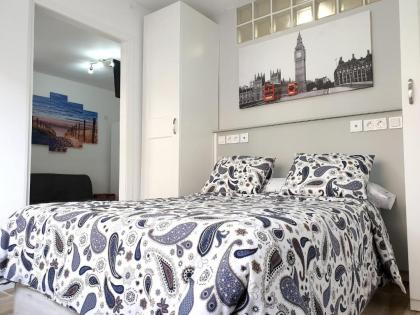 Apartment with 2 bedrooms in Madrid with WiFi - image 1