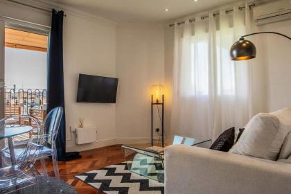 Beautiful 1Bed Sleeps 6 with Terrace Heart of Madrid 