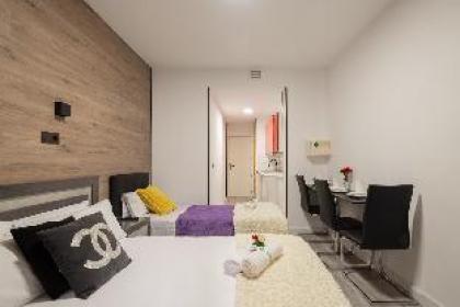 Studio Apartment | Complimentary Breakfast | A030 Madrid
