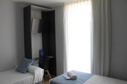 Hotel Barajas Plaza - image 11