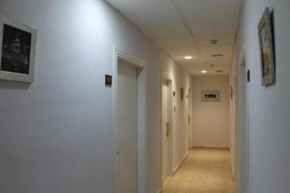 Hotel Barajas Plaza - image 18