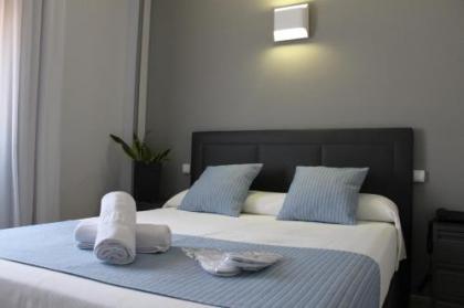 Hotel Barajas Plaza - image 2