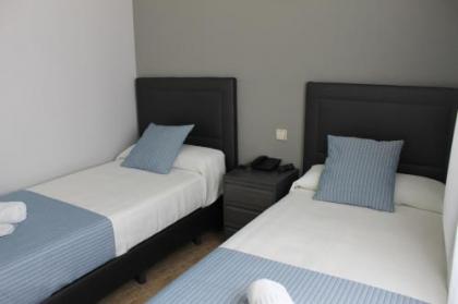 Hotel Barajas Plaza - image 4