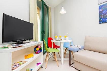 Blume Cruz Suites - image 11