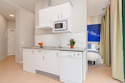 Blume Cruz Suites - image 3