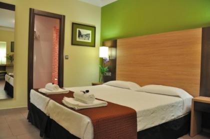 Hostal Ballesta - image 1