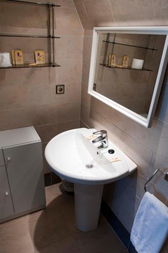 Apartamentos Juan Bravo - image 3