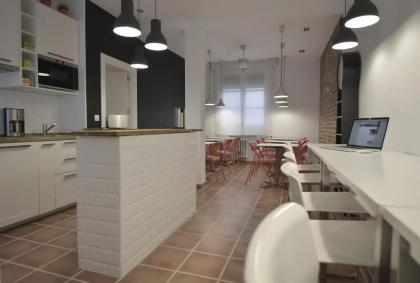 Woohoo Hostal Madrid - image 10