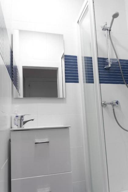 Woohoo Hostal Madrid - image 19