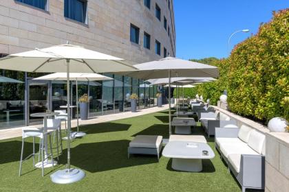 Hotel Maydrit Airport - image 4