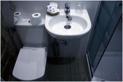 Hostal Madrid - image 19