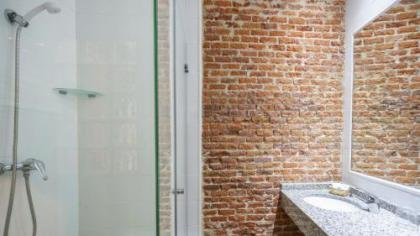 Hostal Madrid - image 5