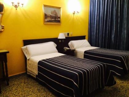 Hostal Sonsoles Madrid-Centro - image 13