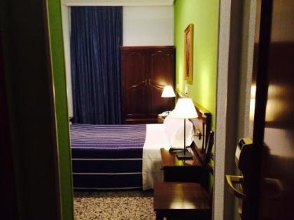 Hostal Sonsoles Madrid-Centro - image 14