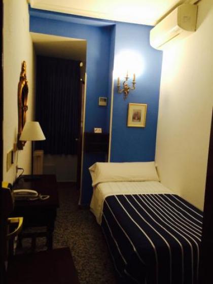 Hostal Sonsoles Madrid-Centro - image 15