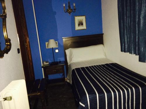 Hostal Sonsoles Madrid-Centro - image 3