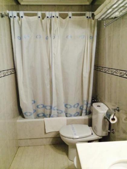 Hostal Sonsoles Madrid-Centro - image 9