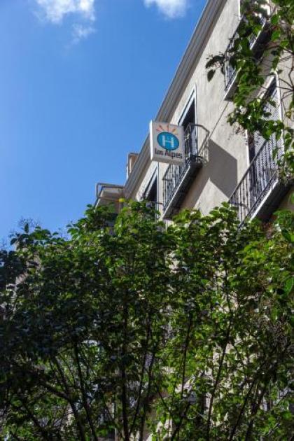 Hostal Los Alpes - image 16