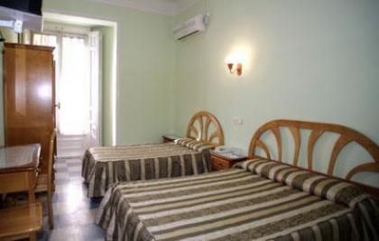Hostal Continental - image 14