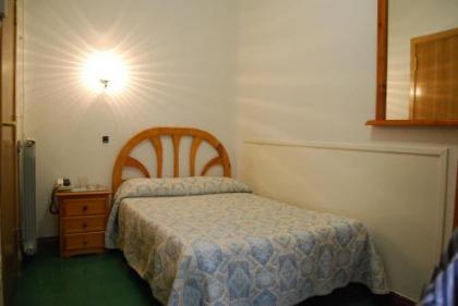 Hostal Continental - image 19