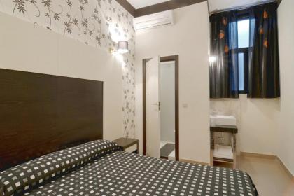 Alhambra Suites - image 11