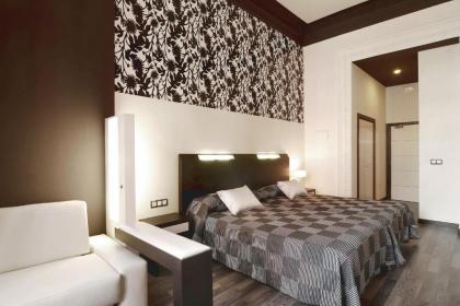 Alhambra Suites - image 3