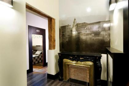 Alhambra Suites - image 8