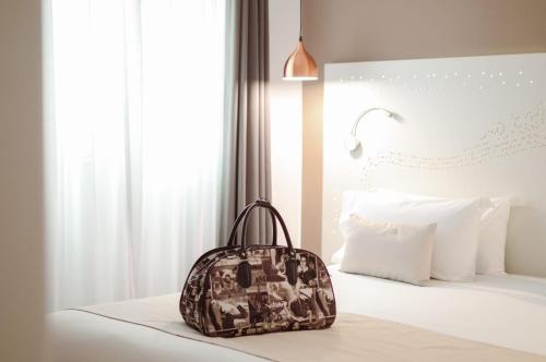 The Walt Madrid - image 5