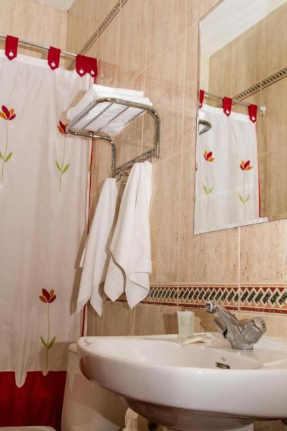 Hostal Marlasca - image 13