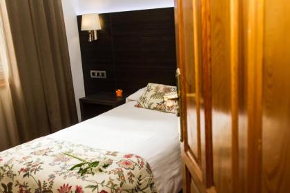 Hostal Marlasca - image 14