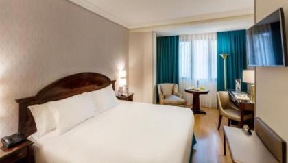 Gran Hotel Sercotel Conde Duque - image 4