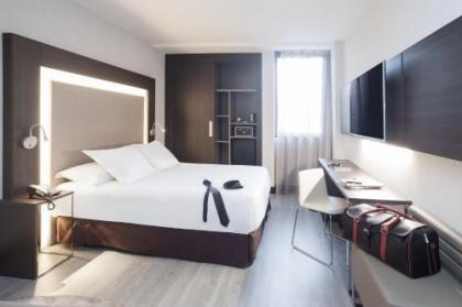 Novotel Madrid Center - image 4