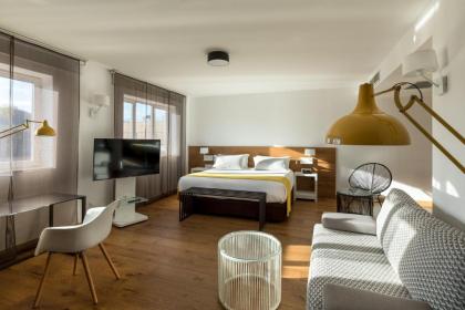Rafaelhoteles Atocha - image 17