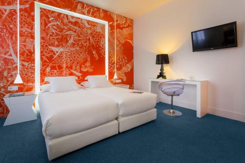 Room Mate Mario - image 3