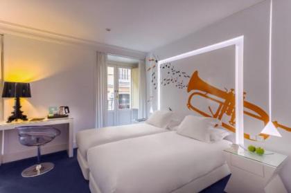 Room Mate Mario - image 4
