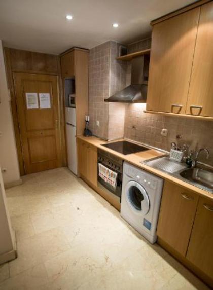 Apartamentos Caballero de Gracia - image 15