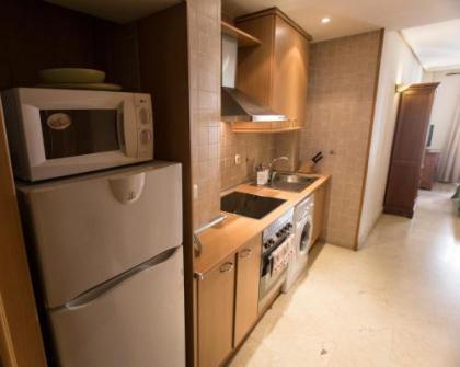 Apartamentos Caballero de Gracia - image 20