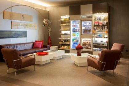 AC Hotel by Marriott Coslada Aeropuerto - image 7