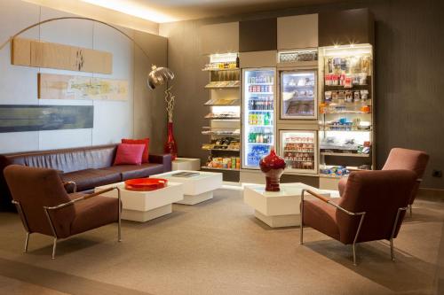 AC Hotel by Marriott Coslada Aeropuerto - image 7