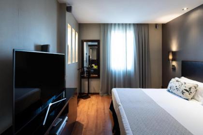 Catalonia Goya - image 10