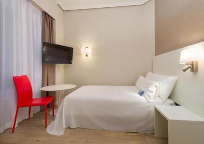 Hotel Madrid Gran Via 25 managed by Melia - image 3