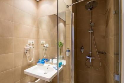 Hotel Madrid Gran Via 25 managed by Melia - image 5